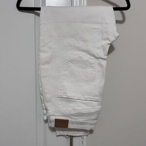 NWT Size 14 American Eagle Curvy Cropped Jean